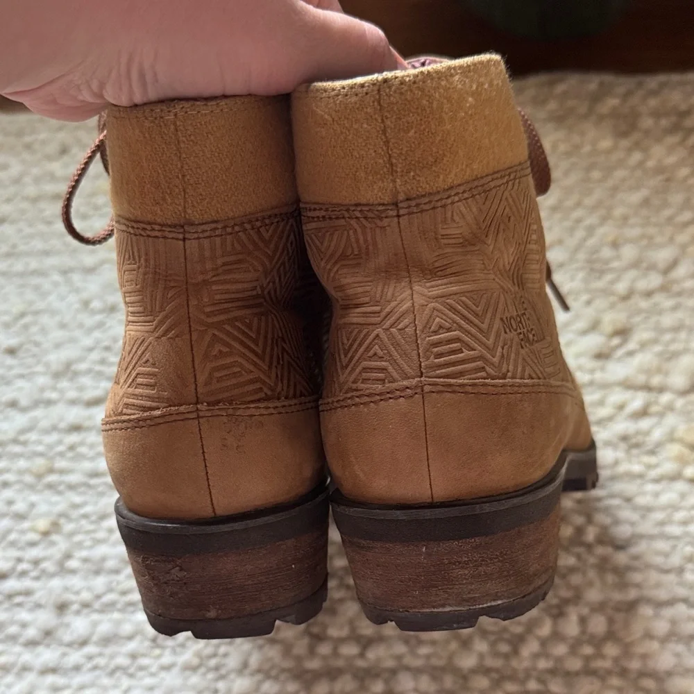 Women’s The North Face Tan Leather Boots - Picture 8 of 10